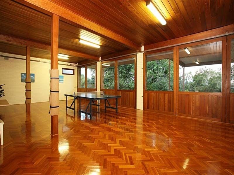 1 Pleasant View Crescent, Wheelers Hill VIC 3150