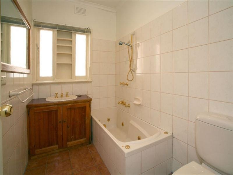 57 Howard Avenue, Mount Waverley VIC 3149