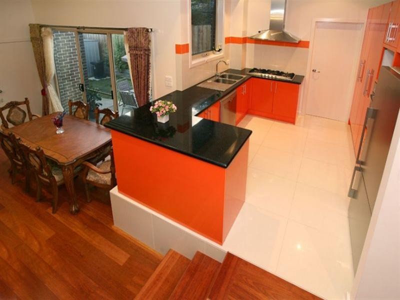 1/28 Boronia Grove, Doncaster East VIC 3109