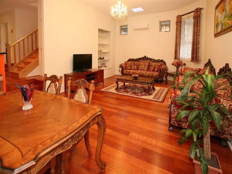 1/28 Boronia Grove, Doncaster East VIC 3109