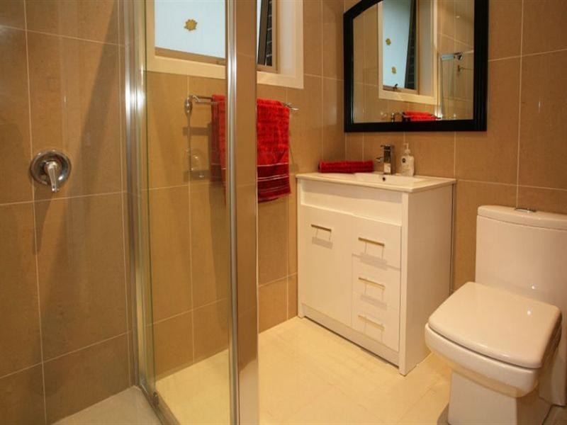 1/28 Boronia Grove, Doncaster East VIC 3109