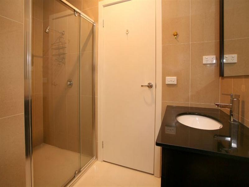 1/28 Boronia Grove, Doncaster East VIC 3109