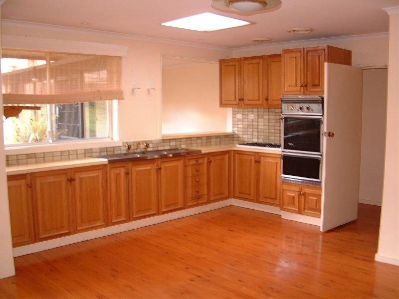 12 Tullimbar Circuit, Vermont South VIC 3133