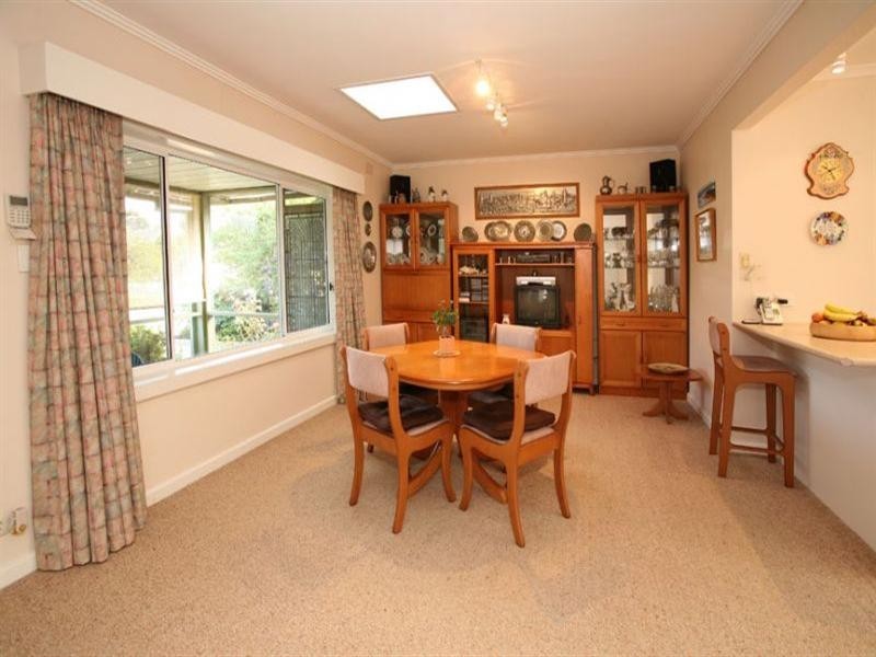 16 Norfolk Street, Glen Waverley VIC 3150