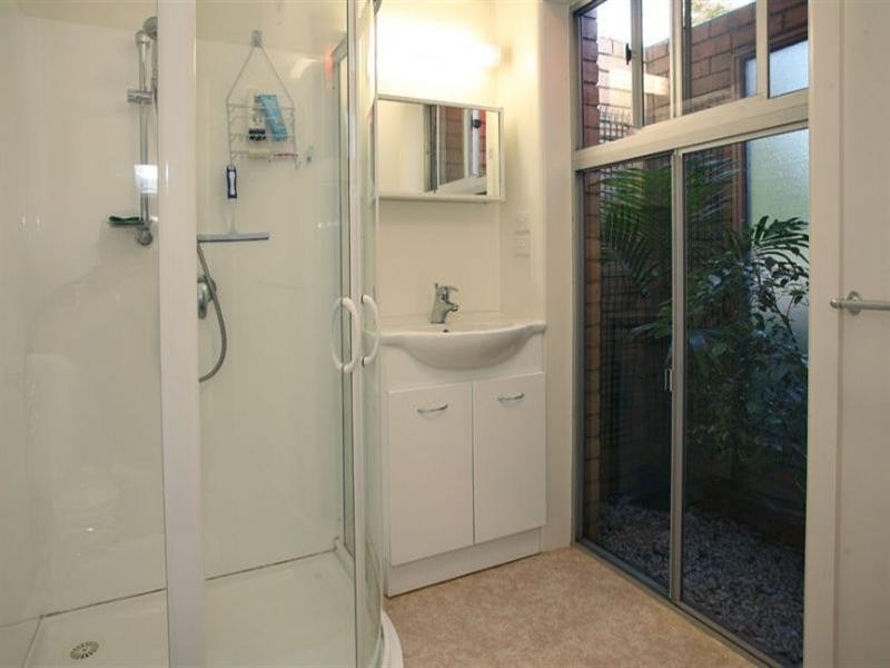 16 Norfolk Street, Glen Waverley VIC 3150