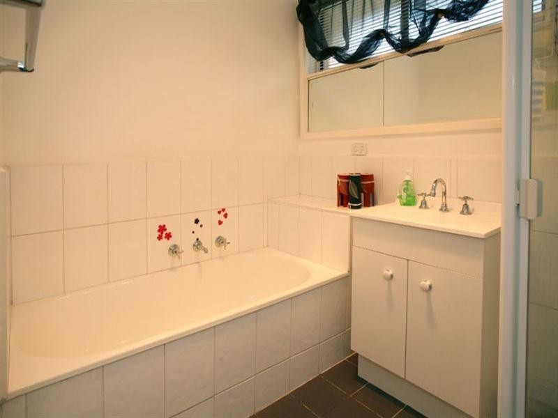 18 Phoenix Drive, Wheelers Hill VIC 3150