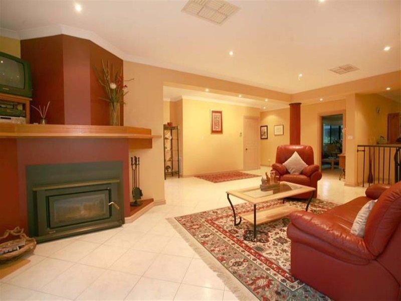 7 Kosciusko Court, Wheelers Hill VIC 3150