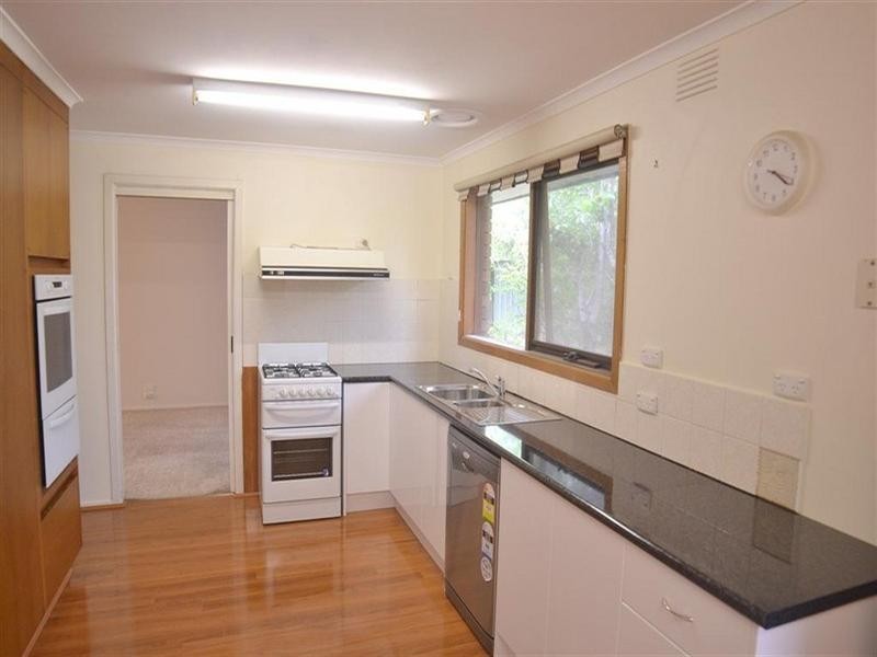 4 Camelot Drive, Glen Waverley VIC 3150