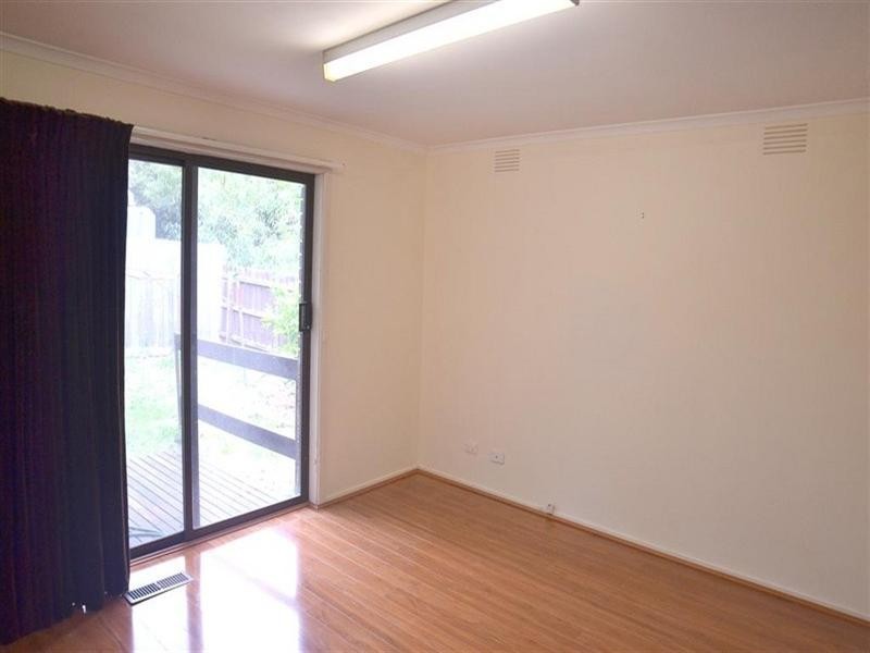 4 Camelot Drive, Glen Waverley VIC 3150