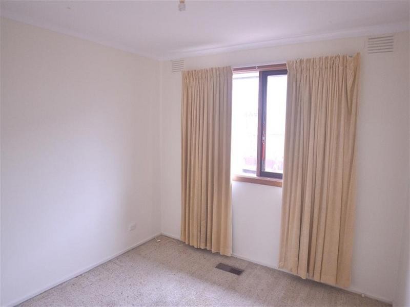 4 Camelot Drive, Glen Waverley VIC 3150