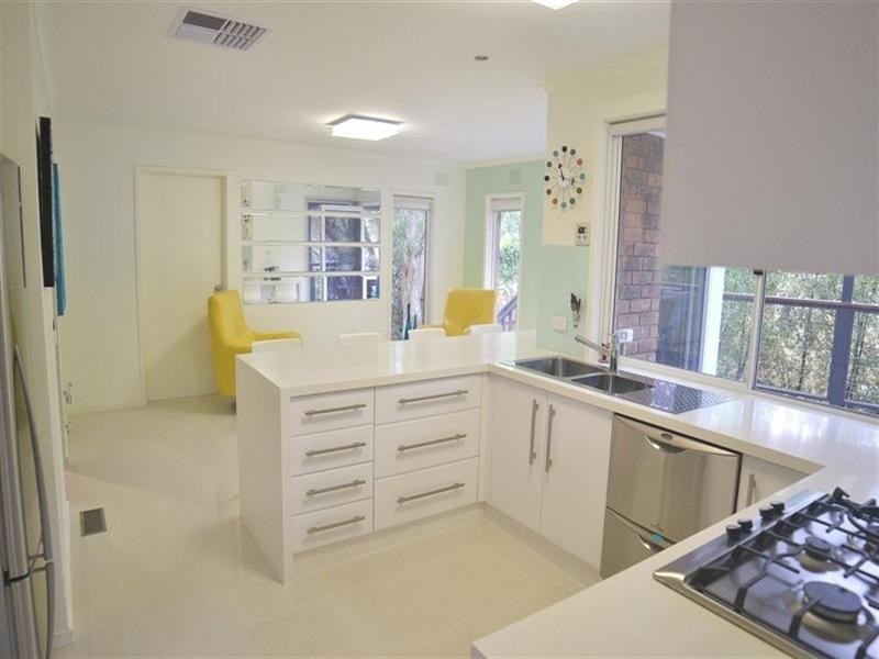 28 Felgate Parade, Vermont South VIC 3133