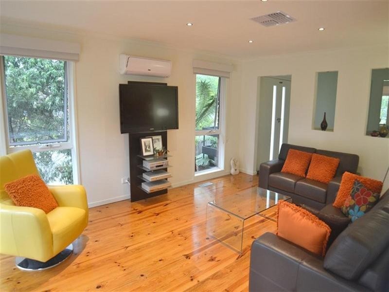 28 Felgate Parade, Vermont South VIC 3133