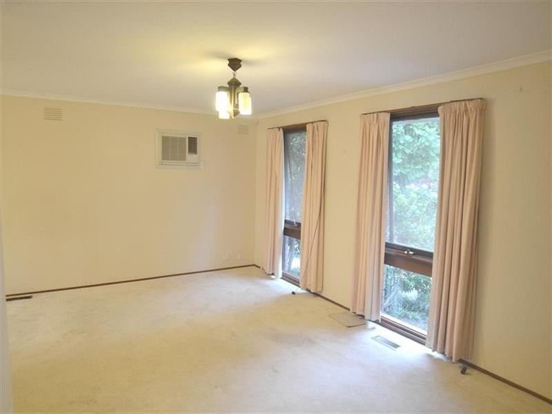 853 Waverley Road, Glen Waverley VIC 3150