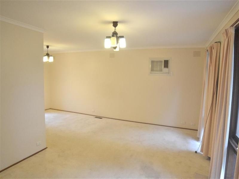 853 Waverley Road, Glen Waverley VIC 3150