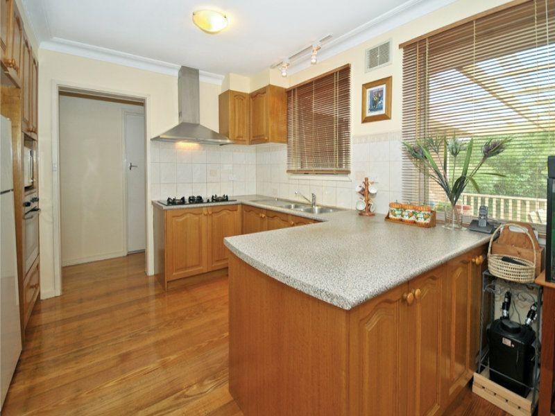 26 Brentwood Drive, Glen Waverley VIC 3150