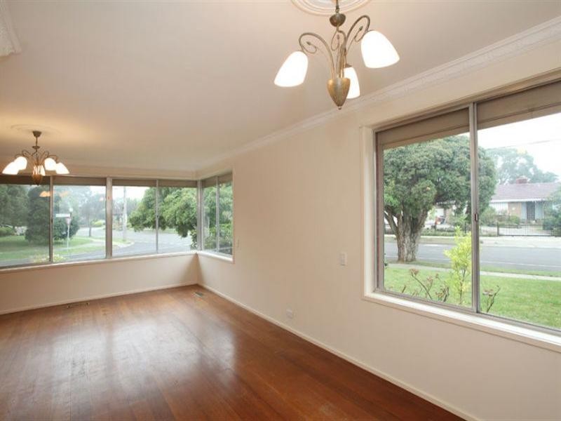 38 Glengariff Drive, Mulgrave VIC 3170