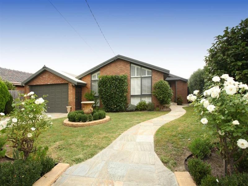 46 Cambridge Drive, Glen Waverley VIC 3150