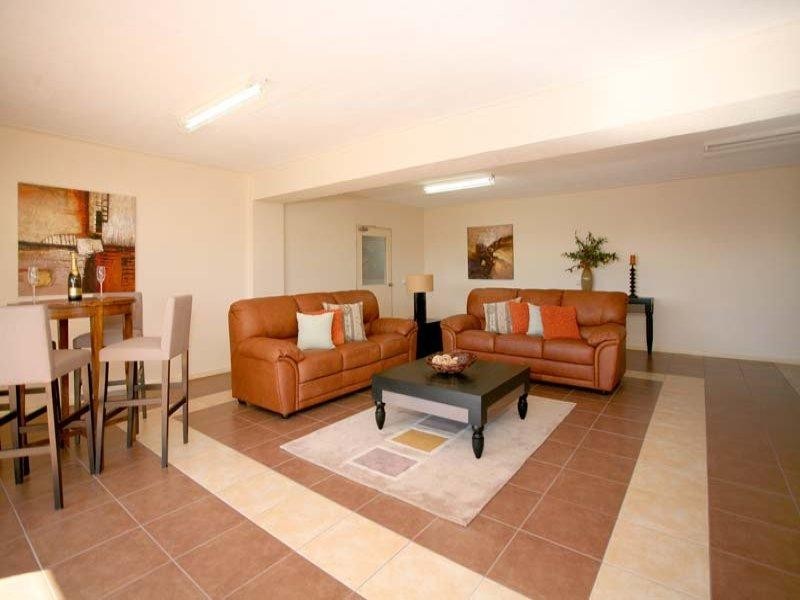 17 Caithness Crescent, Glen Waverley VIC 3150