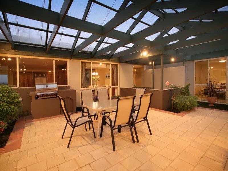 17 Caithness Crescent, Glen Waverley VIC 3150