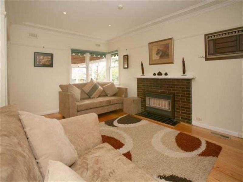 1/10 Landridge Street, Glen Waverley VIC 3150