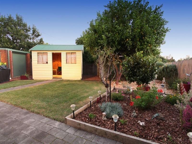 80 Tiverton Drive, Mulgrave VIC 3170