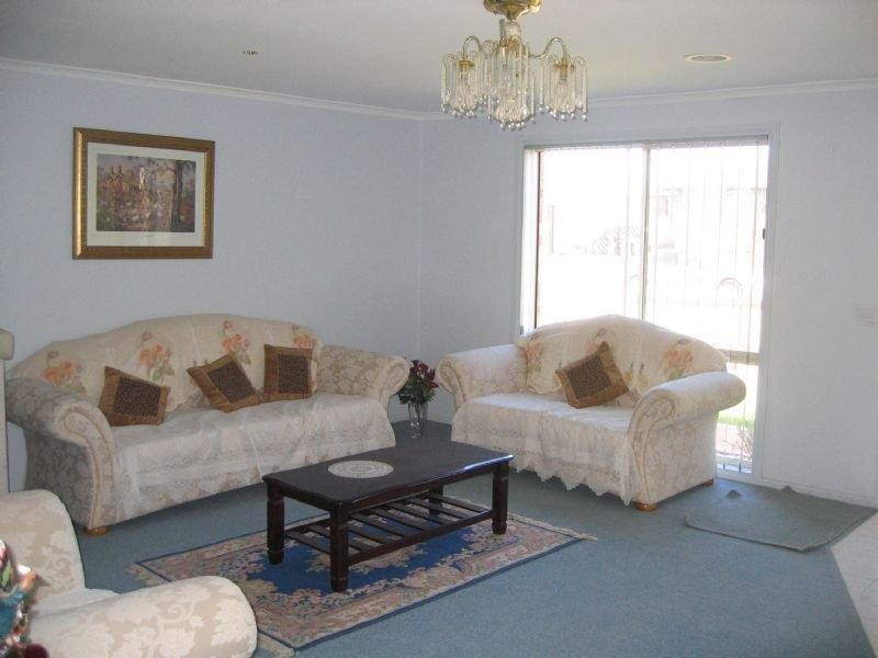 147 Hinrichsen Drive, Hallam VIC 3803