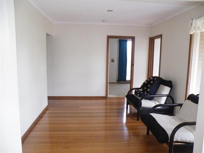 4 Tereva Crescent, Wheelers Hill VIC 3150