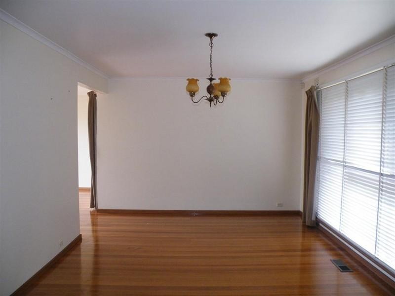 4 Tereva Crescent, Wheelers Hill VIC 3150