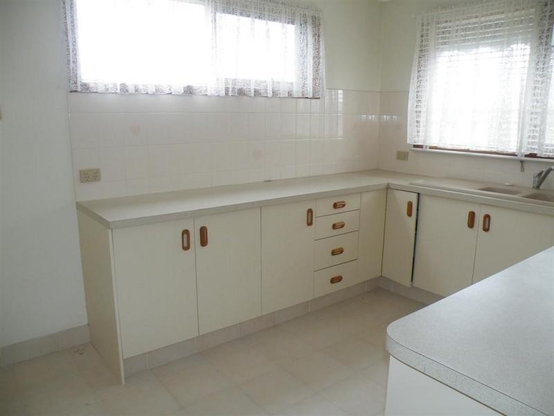 4 Tereva Crescent, Wheelers Hill VIC 3150