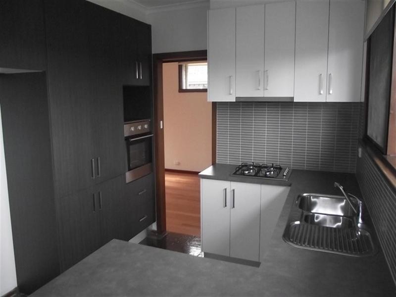 87 Strada Crescent, Wheelers Hill VIC 3150