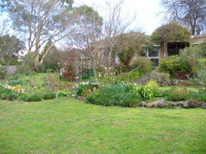 80-82 Sunnybrook Drive, Wheelers Hill VIC 3150