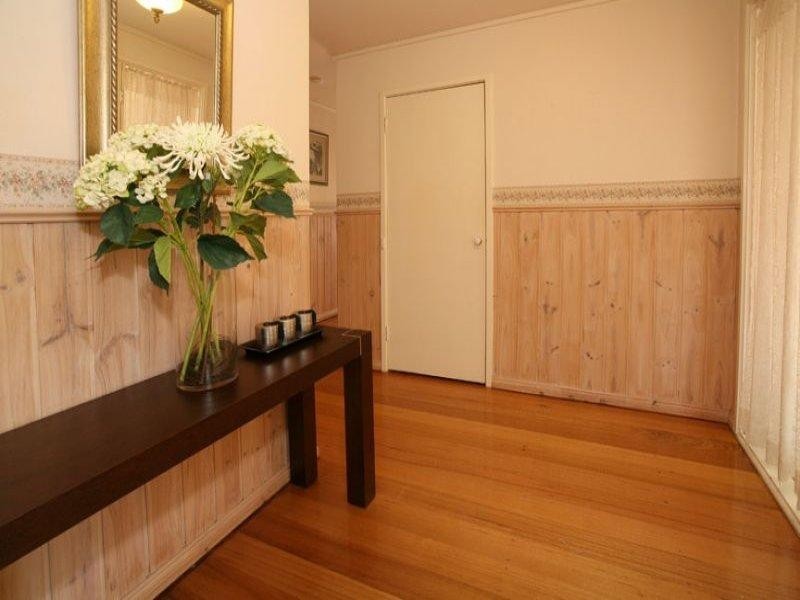 47 Elmwood Crescent, Glen Waverley VIC 3150