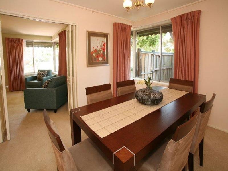 47 Elmwood Crescent, Glen Waverley VIC 3150