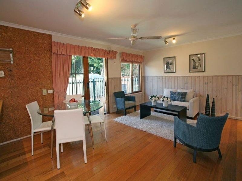 47 Elmwood Crescent, Glen Waverley VIC 3150
