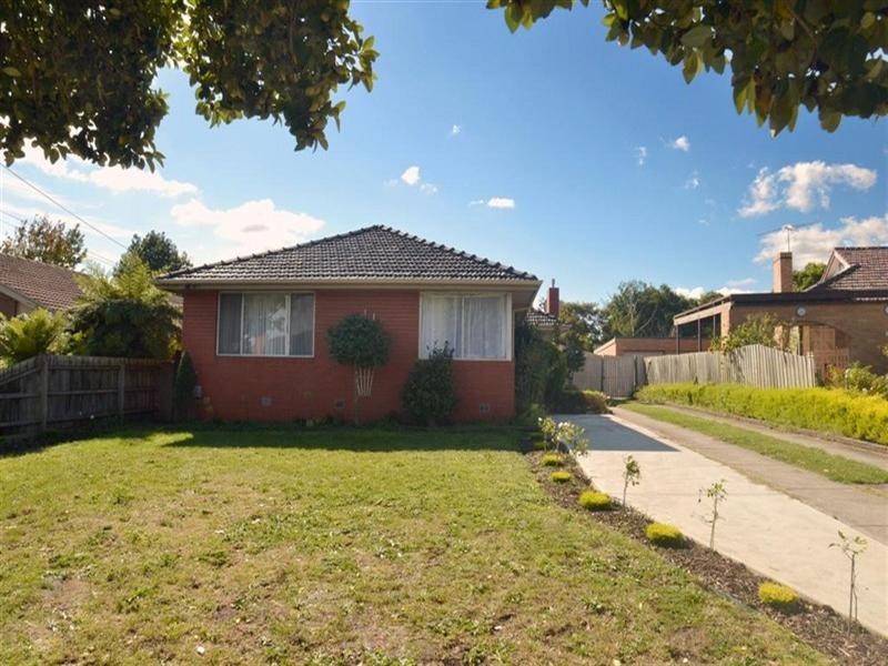 9 Caledonia Crescent, Mulgrave VIC 3170