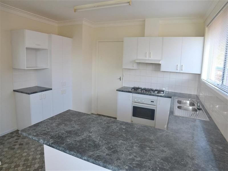 9 Caledonia Crescent, Mulgrave VIC 3170