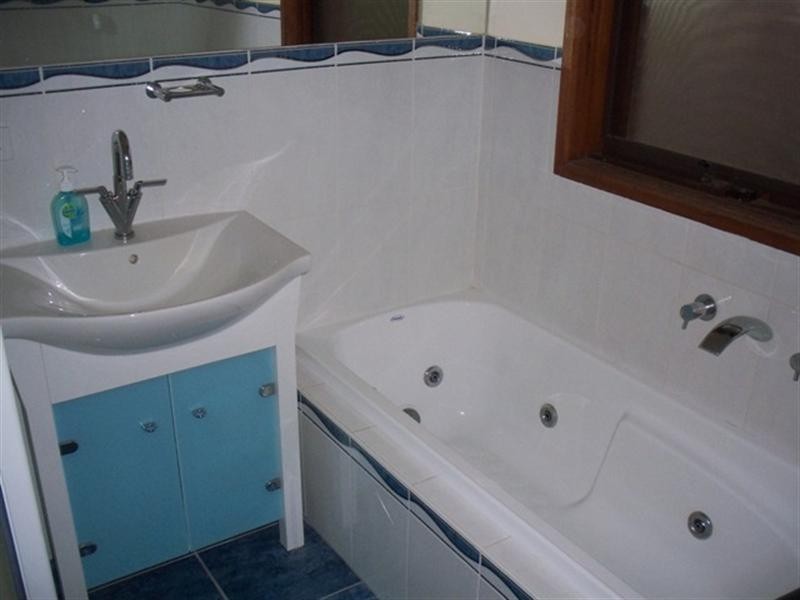 8 Danene Court, Vermont South VIC 3133