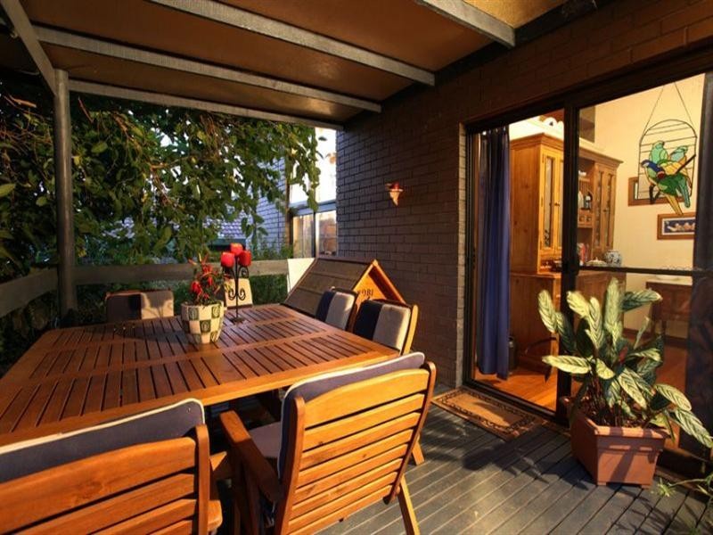 37 Highvale Road, Glen Waverley VIC 3150