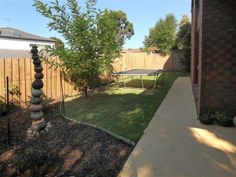 5 Darvell Close, Wheelers Hill VIC 3150