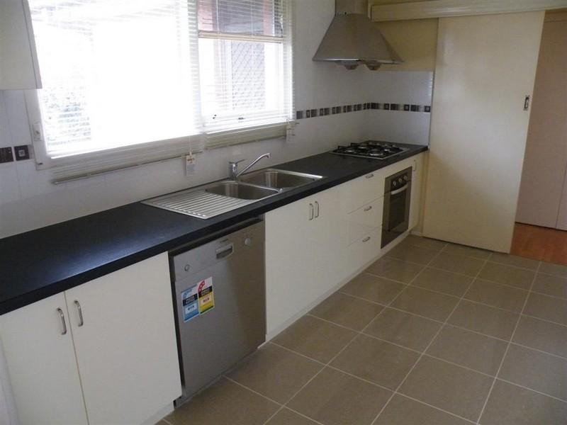 10 Grace Street, Glen Waverley VIC 3150