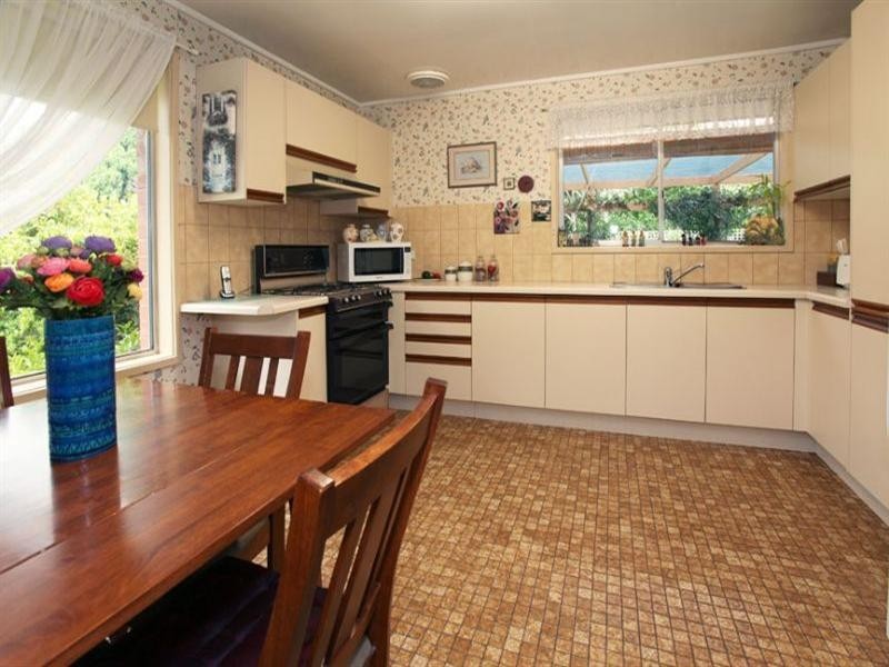 6 Bentley Court, Mulgrave VIC 3170