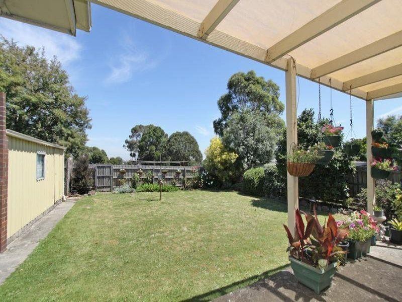 42 Risdon Drive, Notting Hill VIC 3168