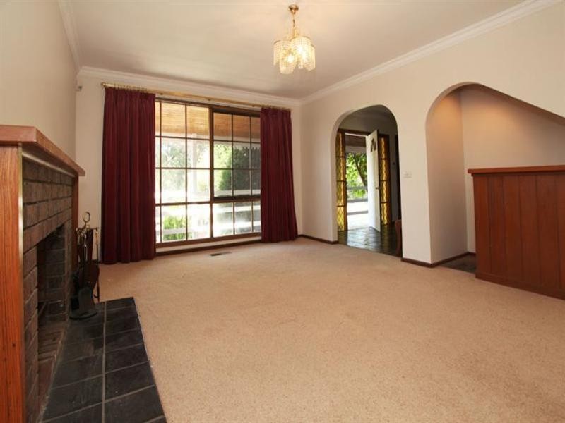 15 Harlingford Court, Wheelers Hill VIC 3150