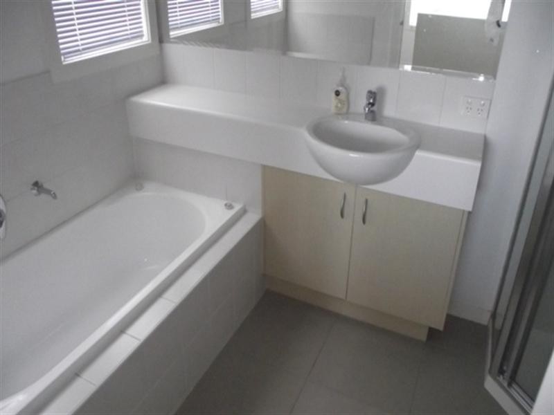 91 Sovereign Manors Crescent, Rowville VIC 3178