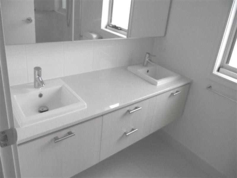 8 Edgbaston Way, Mulgrave VIC 3170