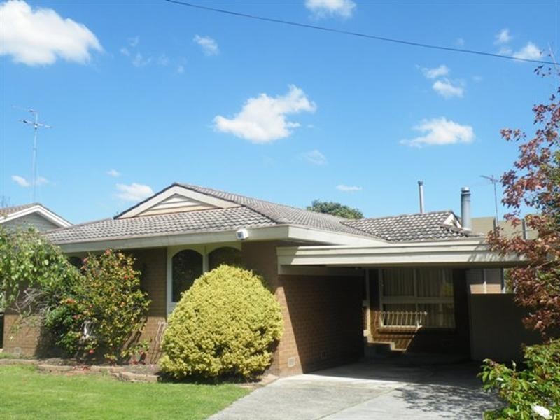 81 Brandon Park Drive, Wheelers Hill VIC 3150