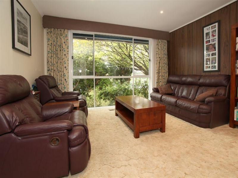 14 Emden Crescent, Mulgrave VIC 3170