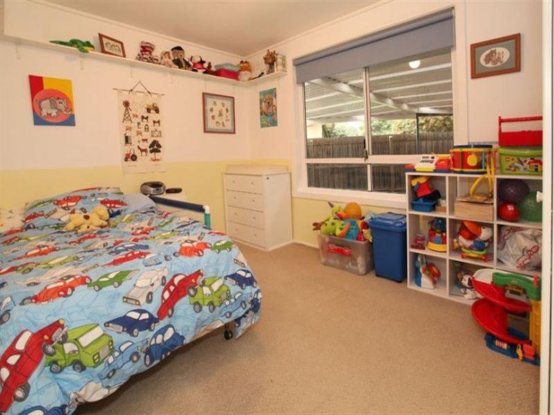 14 Emden Crescent, Mulgrave VIC 3170
