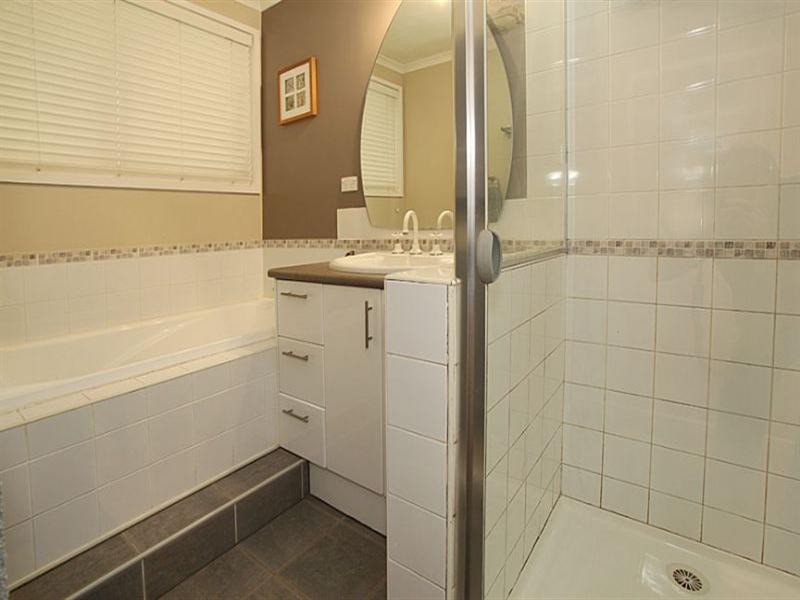 14 Emden Crescent, Mulgrave VIC 3170