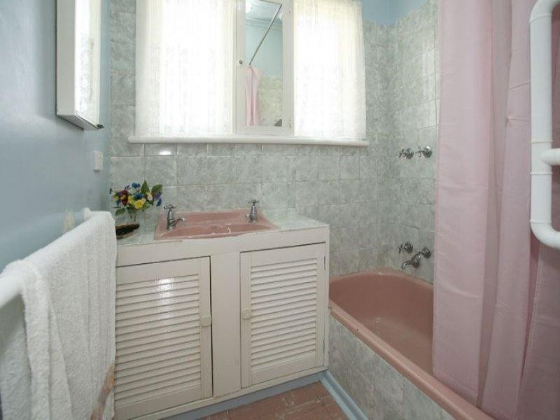 13 Aurisch Avenue, Glen Waverley VIC 3150